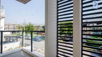 *****ทาวน์โฮมมือสองย่านกรุงเทพมหานคร ม.ทาวน์อเวนิว ซิกซ์ตี้ วิภาวดี-รังสิต หลังมุม! เนื้อที่เยอะสุดถึง 25.6 ตร.ว. ฟังก์ชัน 3 ห้องนอน 3 ห้องน้ำ 2 ที่จอดรถ สภาพสวยสุด แถมฟรี! 3 เครื่องปรับอากาศ บนทำเลเยี่ยม ใกล้รถไฟฟ้าสายสีแดง "สถานีทุ่งสองห้อง" และทางด่วน "อุตราภิมุข" จองเลย!